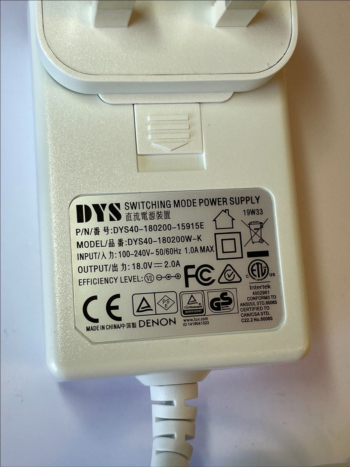 WHITE UK 18V 2A 18.0V 2.0A DYS Switching Mode Power Supply DYS40-180200-15915E