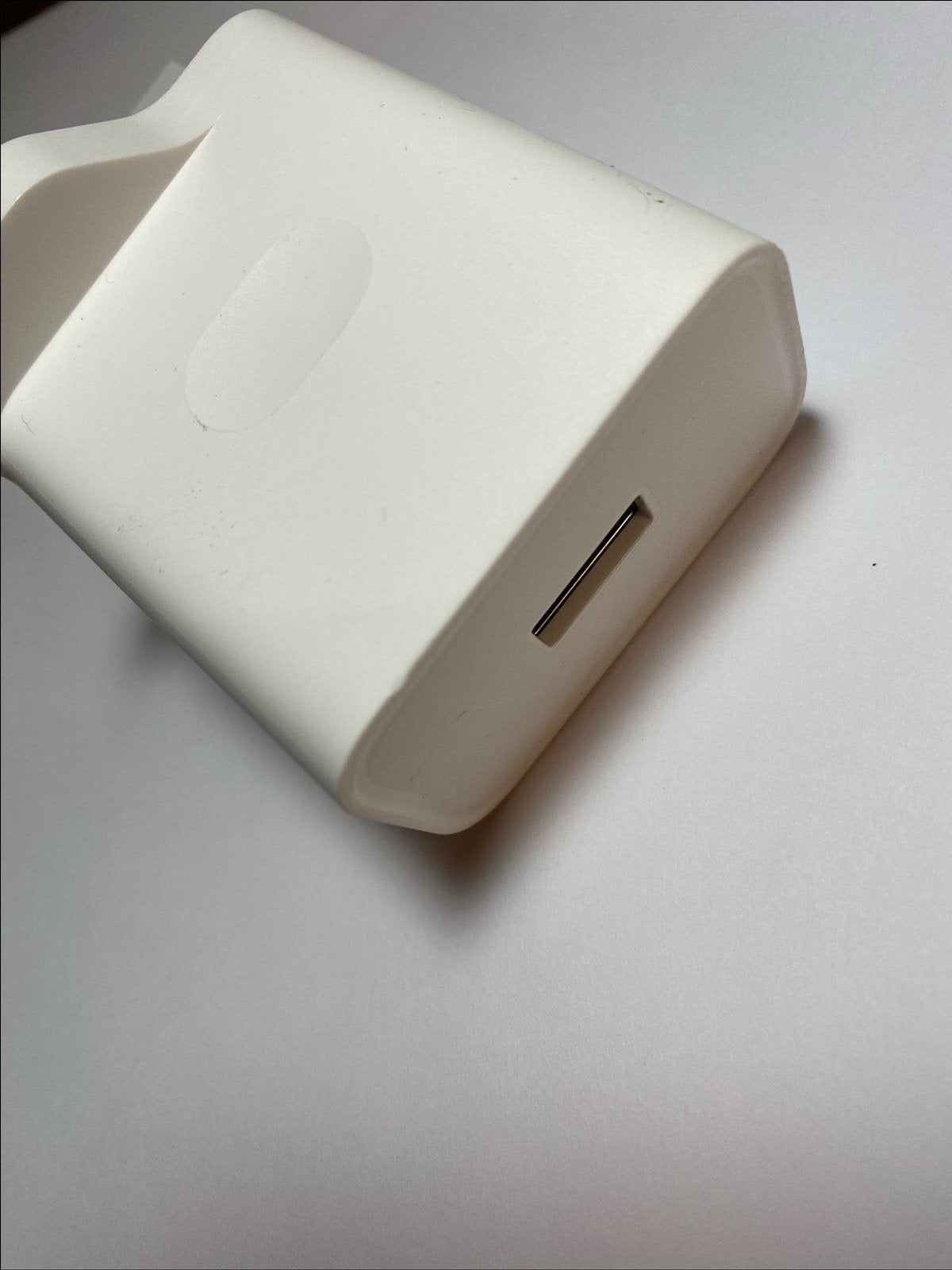 White 5.0V 2.0A 10.0W 9.0V 2.0A 18.0W Power Supply Unit for Oppo A53 Smartphone