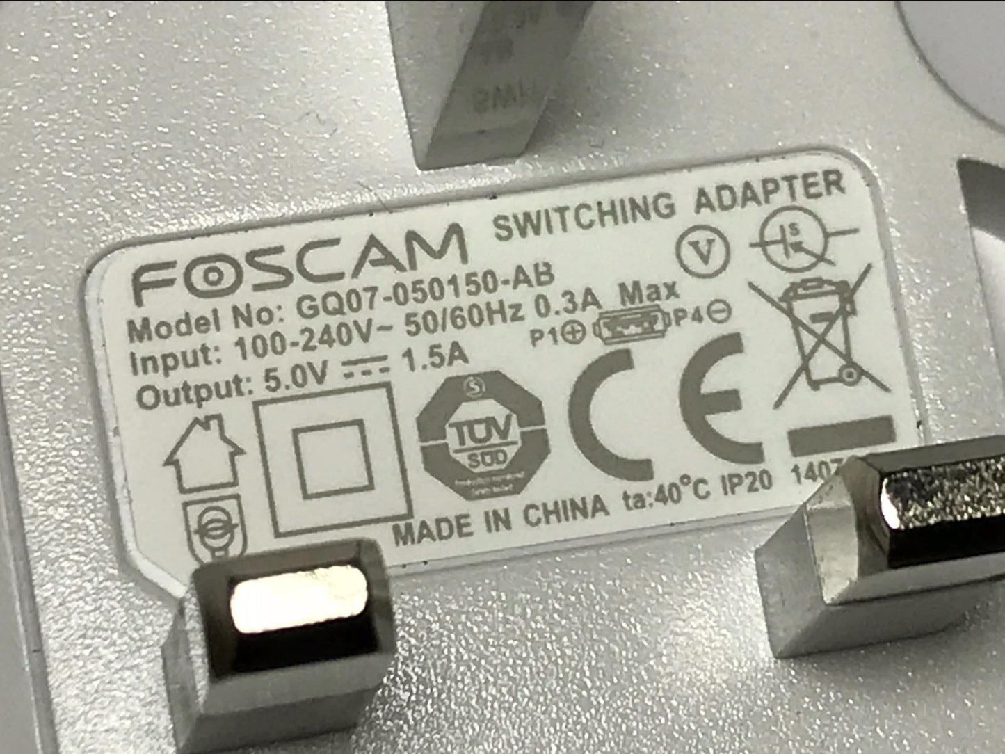 White Foscam 5.0V 1.5A UK USB Mains Switching Adapter Plug GQ07-050150-AB