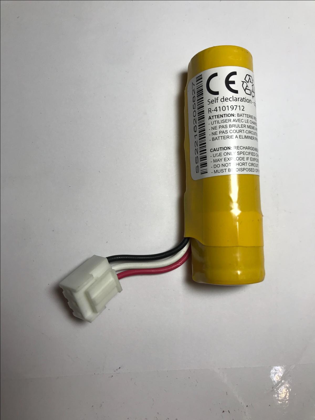 ingenico F26402274 3.6V 2.25Ah 8.1Wh Rechargeable Battery Li-ion 4 Card Machine