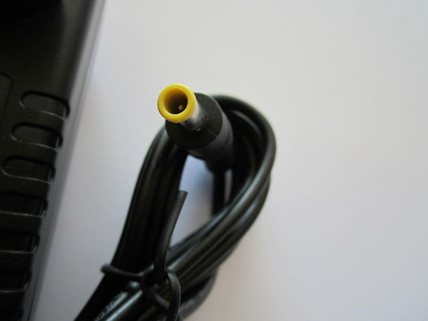 EU 12V MAINS PANASONIC SX-MB100 KEYBOARD AC ADAPTOR POWER SUPPLY PLUG