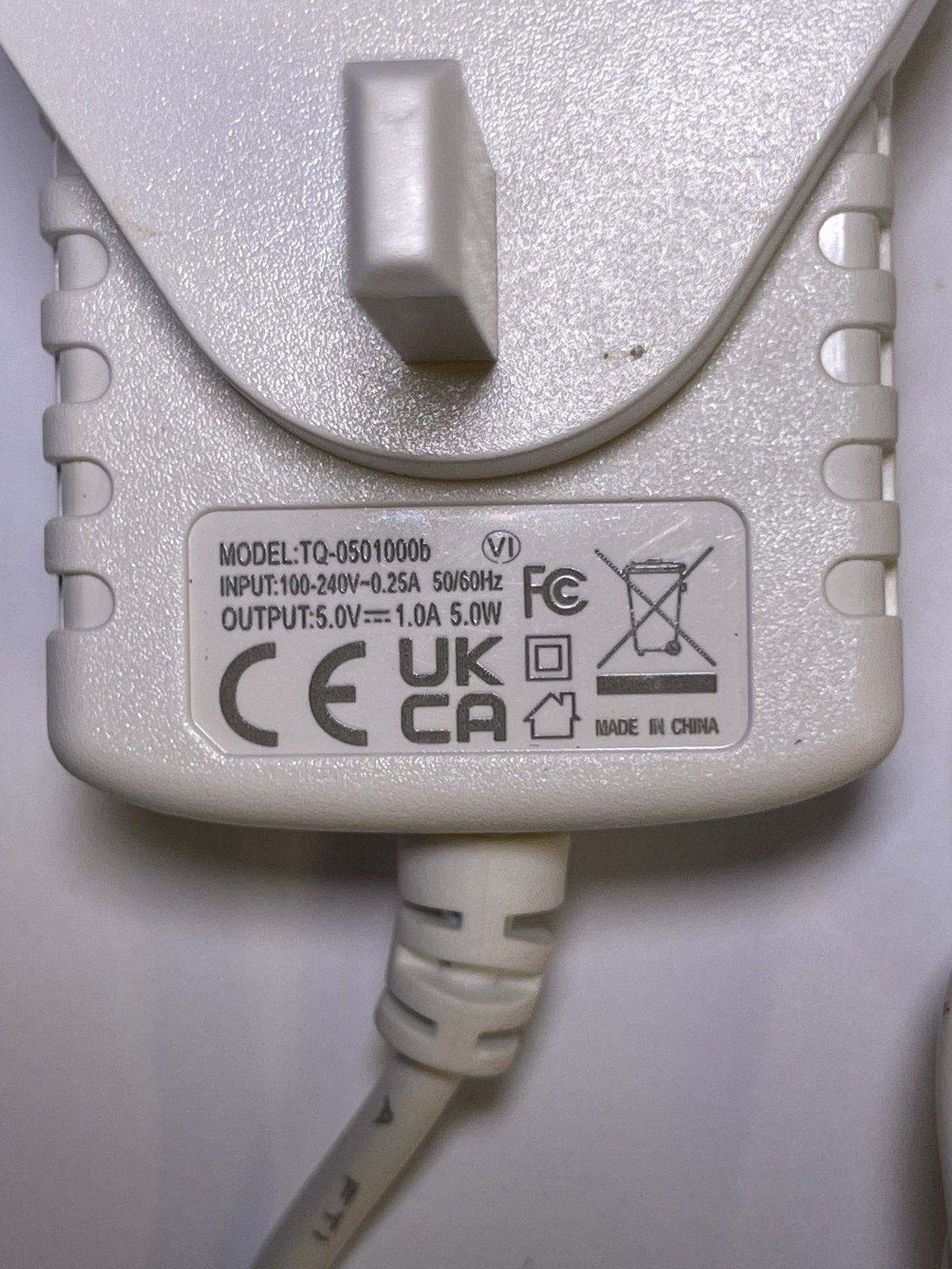 White 5V 1A Mains AC-DC Switching Adaptor Power Supply Charger TQ-0501000B
