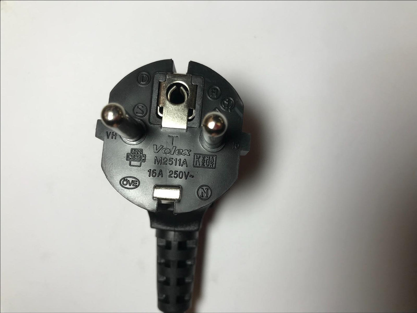 EU 2 Pin European Plug with 1M Long 3 Core Cable Lead Bare End Wire 16A 250V