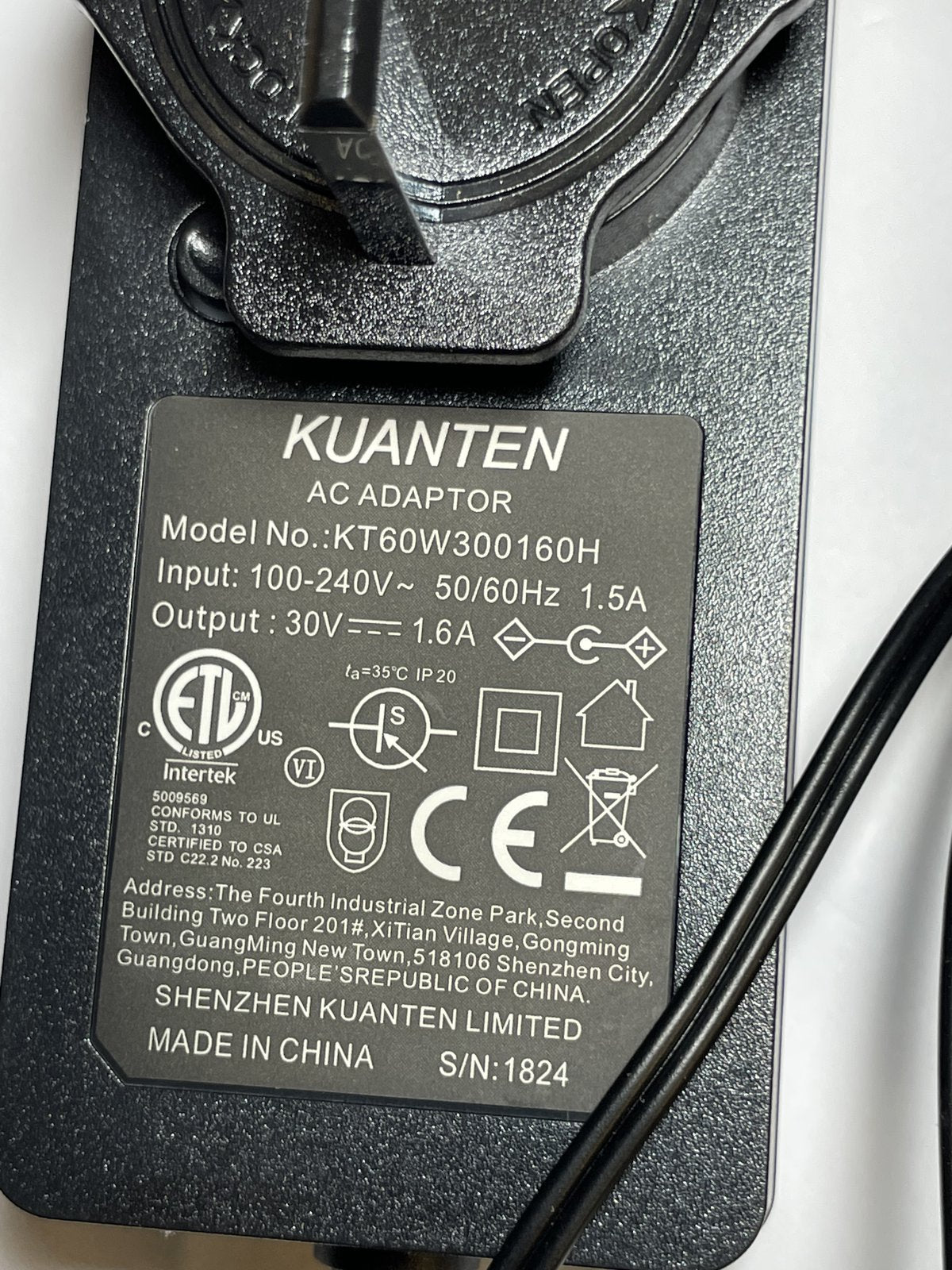 30V 1.6A AC ADAPTOR KT60W300160H KUANTEN POWER SUPPLY UK PLUG 5.5MM X 2.1MM
