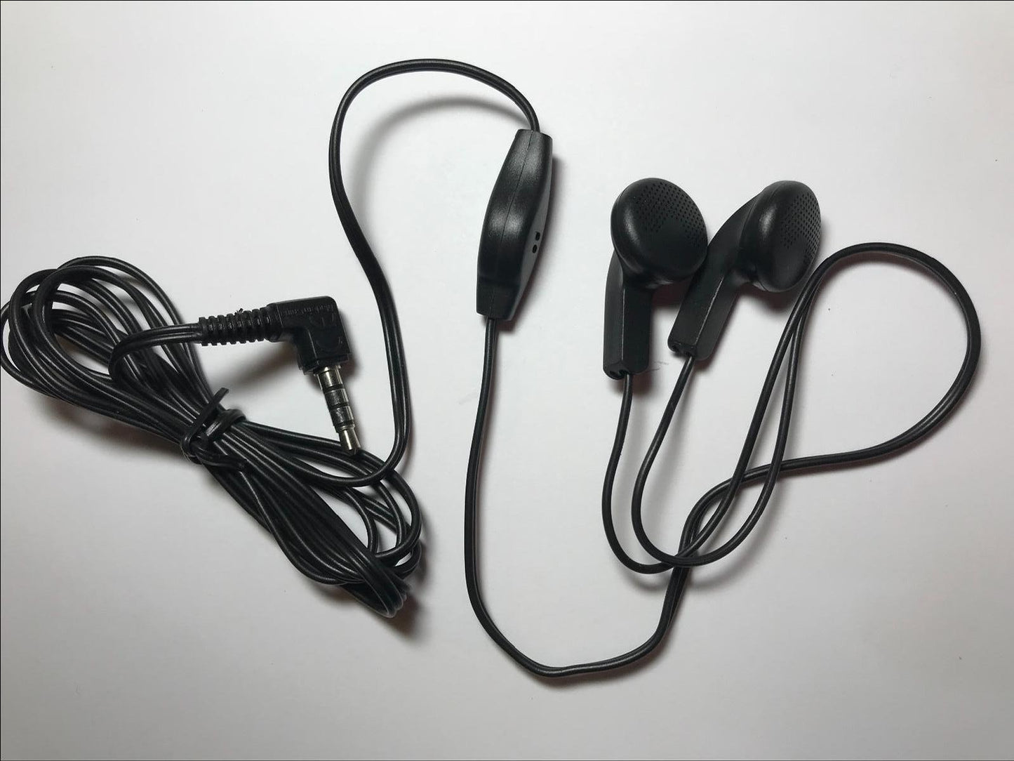 Plug In Headphone Port Headset Earphones with Microphone Mic for Work From Home