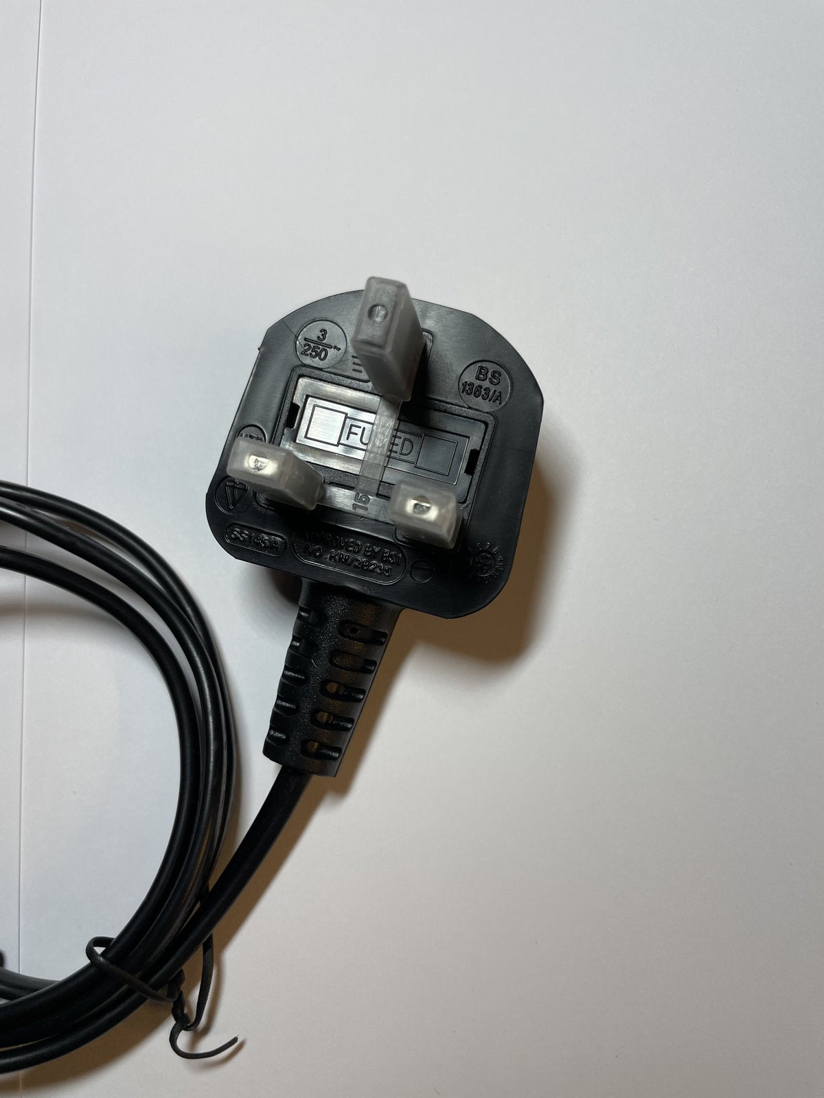 NETZTEIL AC ADAPTER AD8260-7LF 12V 3.33A POWER SUPPLY + UK PLUG LEAD