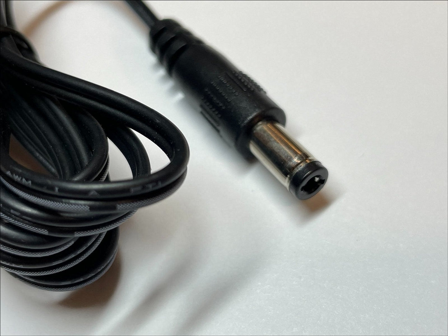 13.5V 500mA Bosch Battery Charger Constant Current 0.5A AC-DC Adaptor UK Plug