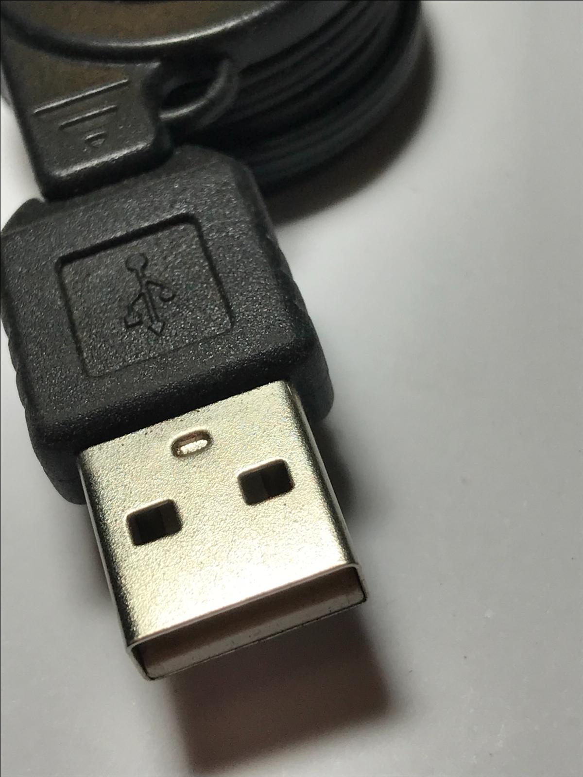 Black USB to Apple Iphone/Ipad/Ipod 30 Pin Universal Retractable Cable Lead