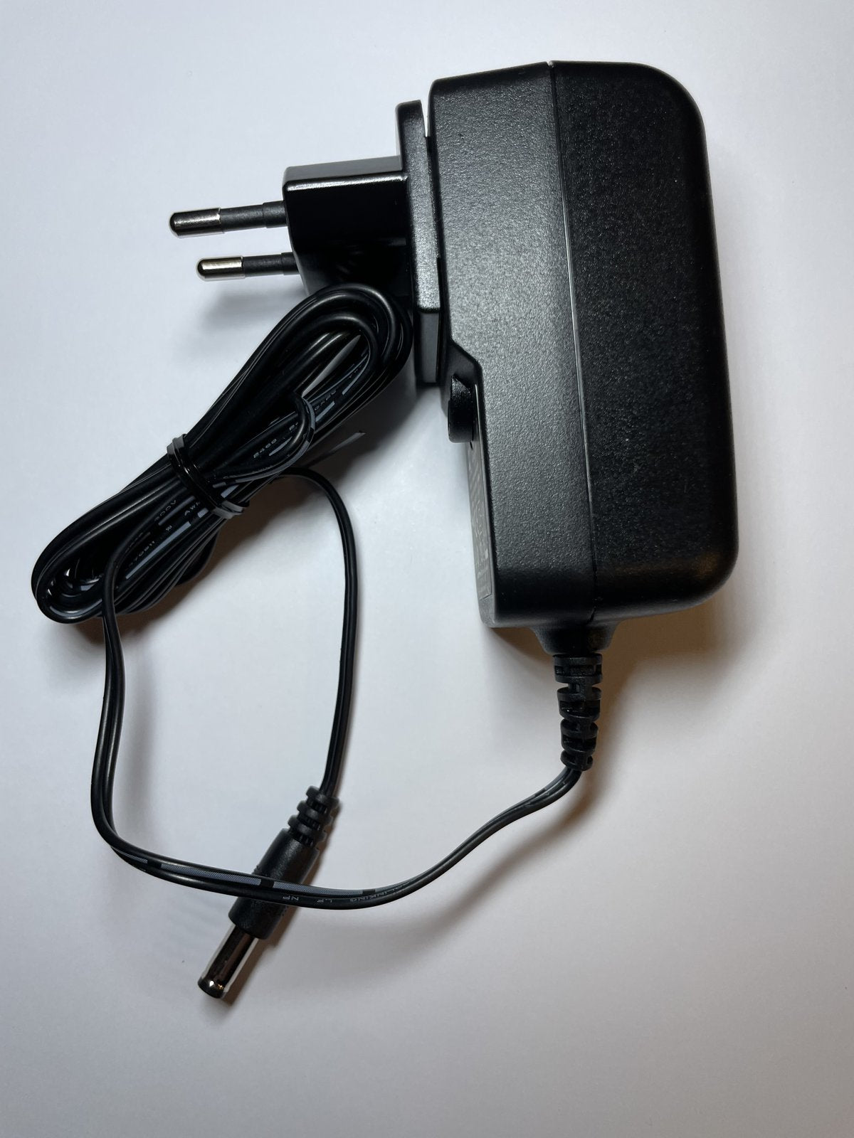 EU PLUG 24V 1A MASS POWER AC ADAPTER NBS24J240100D5 POWER SUPPLY