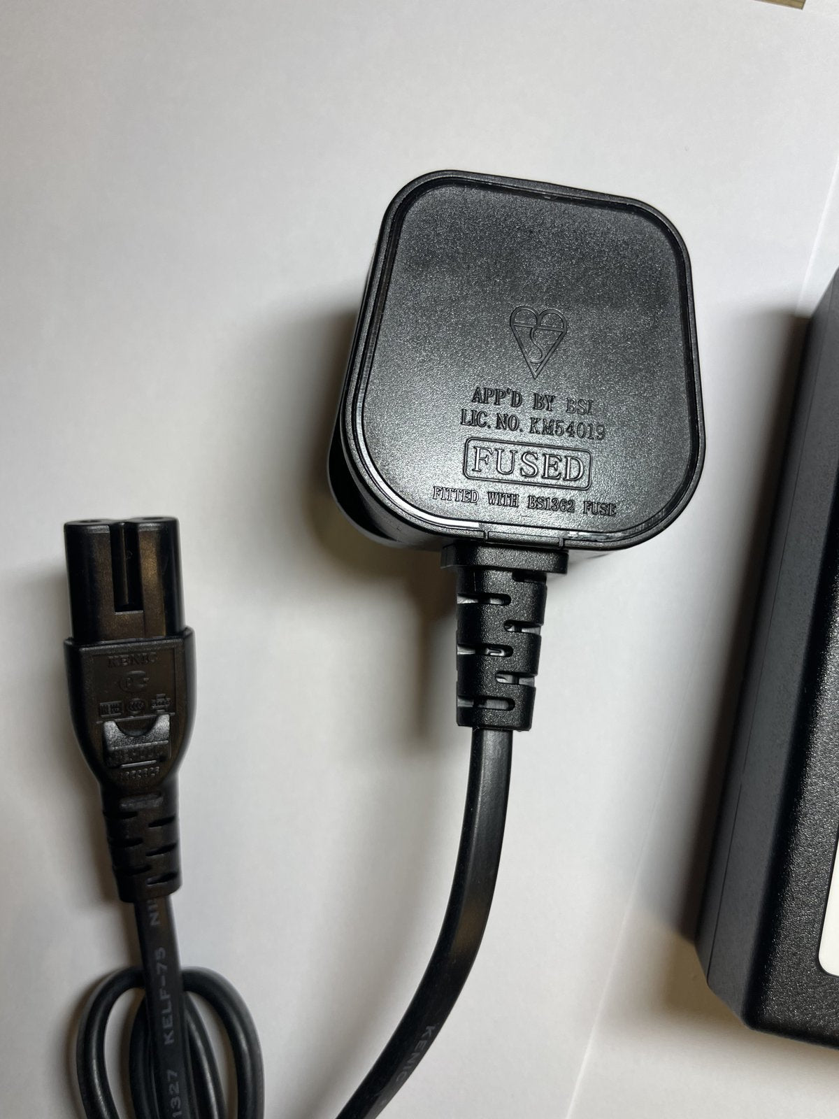 UK HP 0957-2304 AC Adapter Power Supply for 7110 Wide Format ePrinter H812a-m