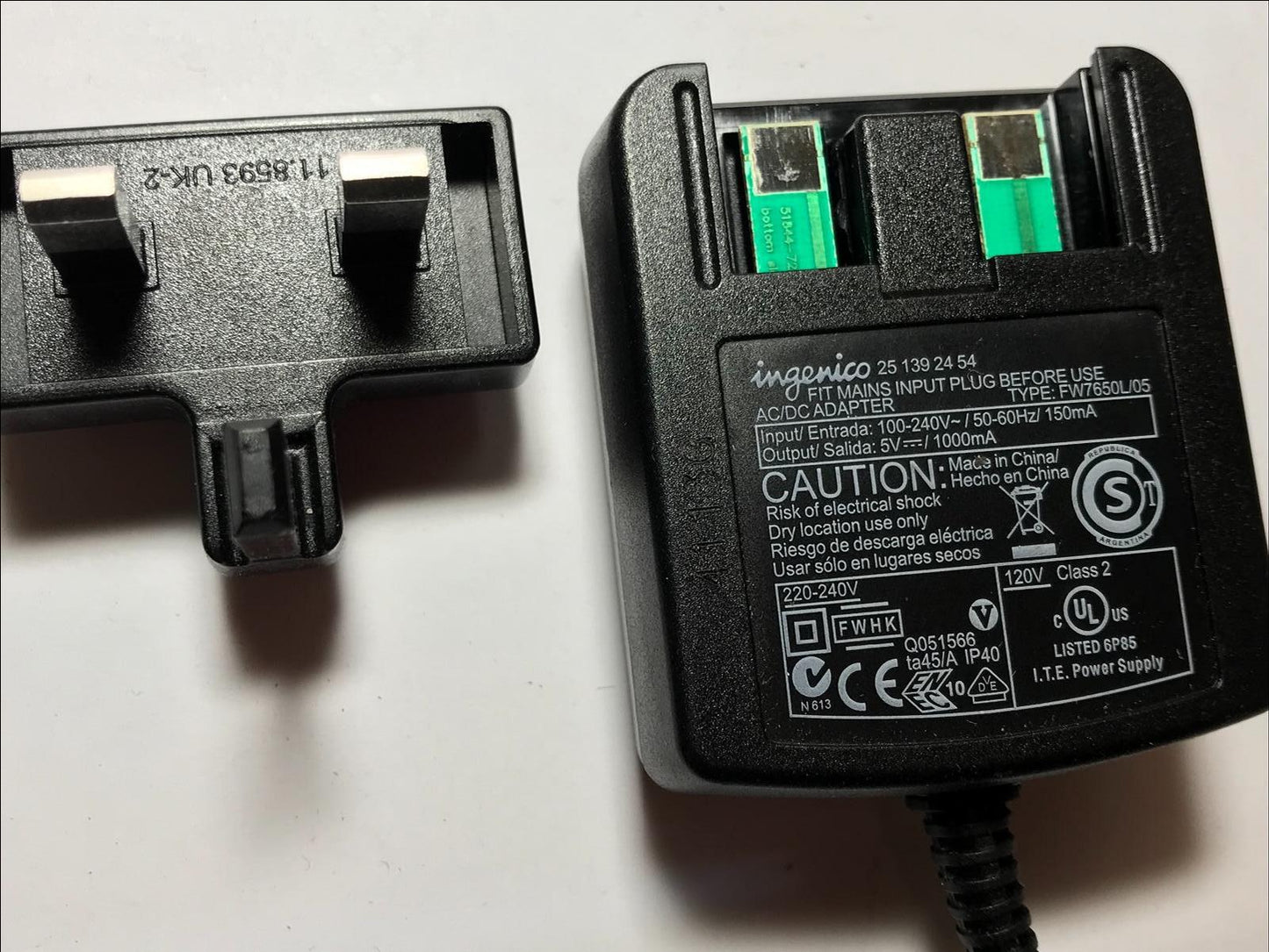 Genuine ingenico 251392454 5V 1000mA AC/DC Adapter Type FW7650L/05 Mains UK