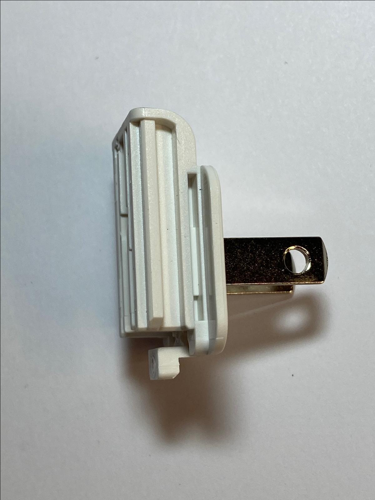 WHITE USA Slide On Plug for APD Asian Power Devices 5V 3A WA-15I05R APD2-US