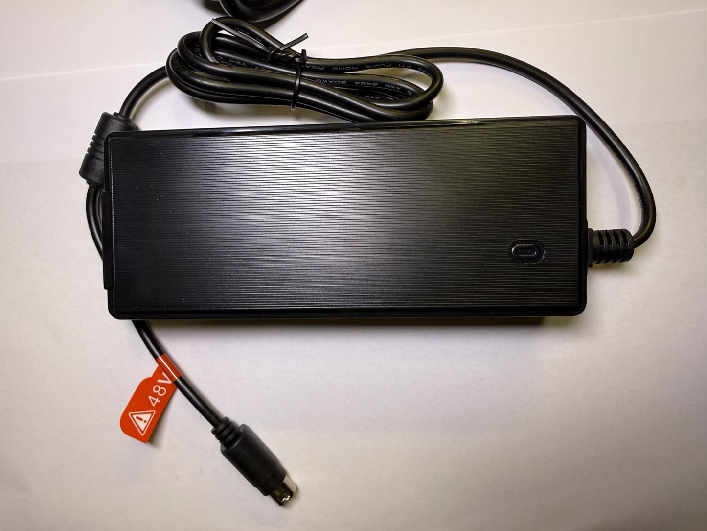 48.0V 2.0A 96.0W 48V 2A Switching Adapter FJ-SW2027A48002000 4 Pin Din + UK Plug