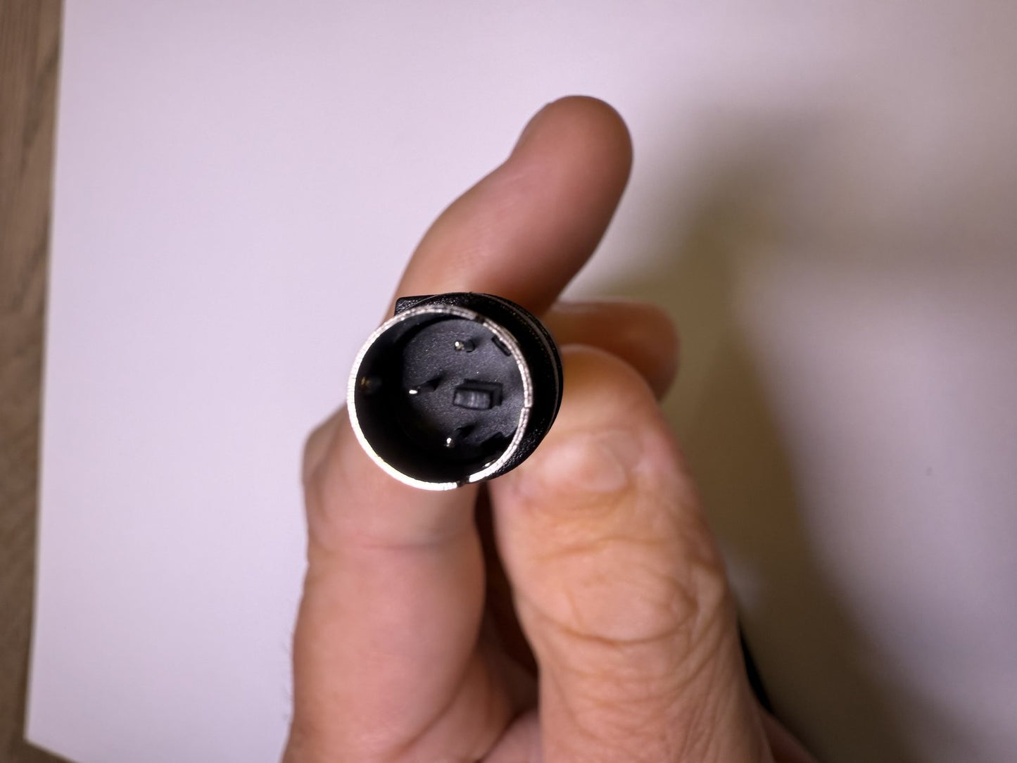 5.5mm x 2.1mm DC Socket Wire Lead to Mini-DIN 3-pin male connector convertor