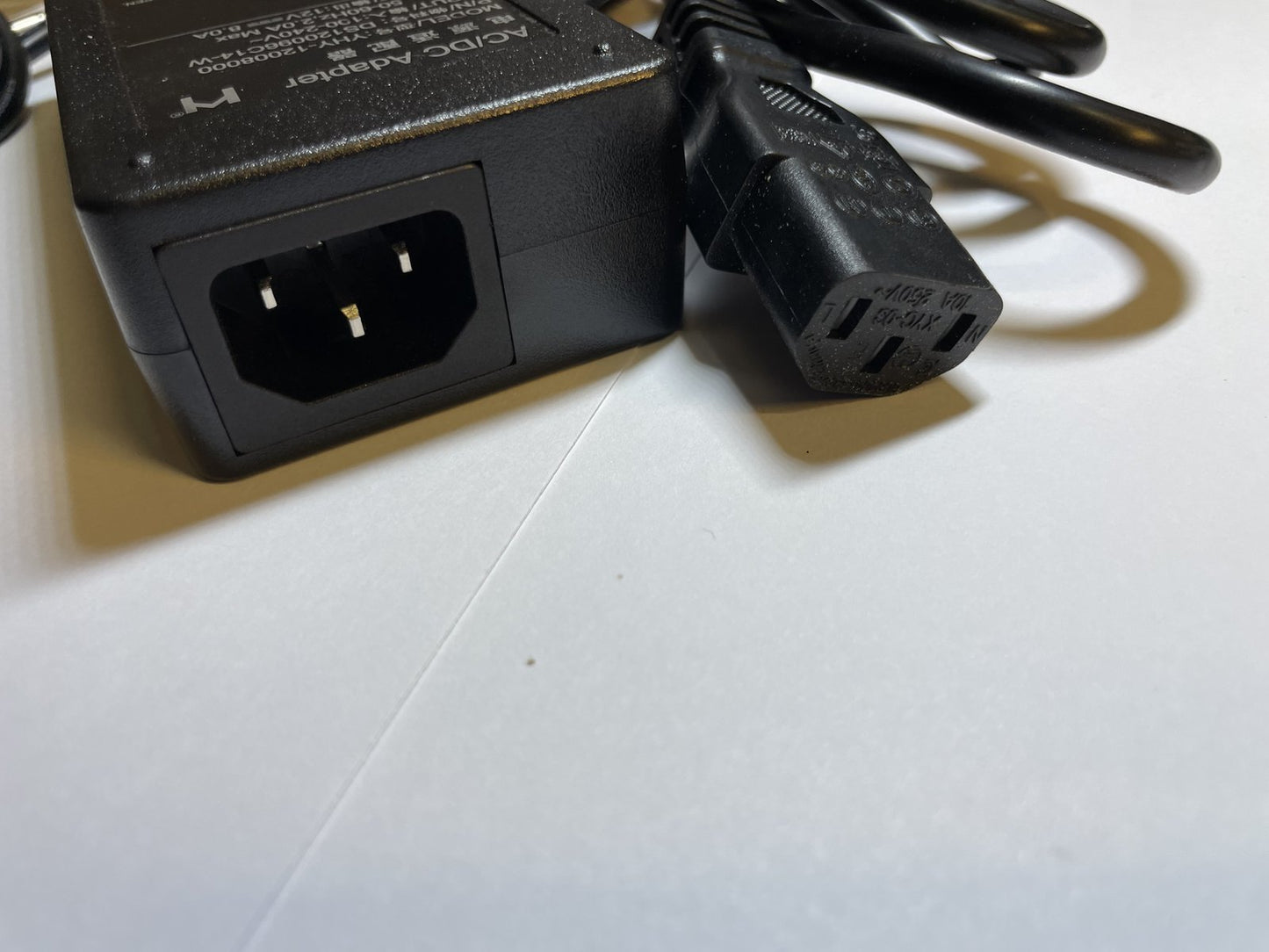 Replacement for 12V 8A AC-DC Adaptor Power Supply for Terramaster F4-220 NAS