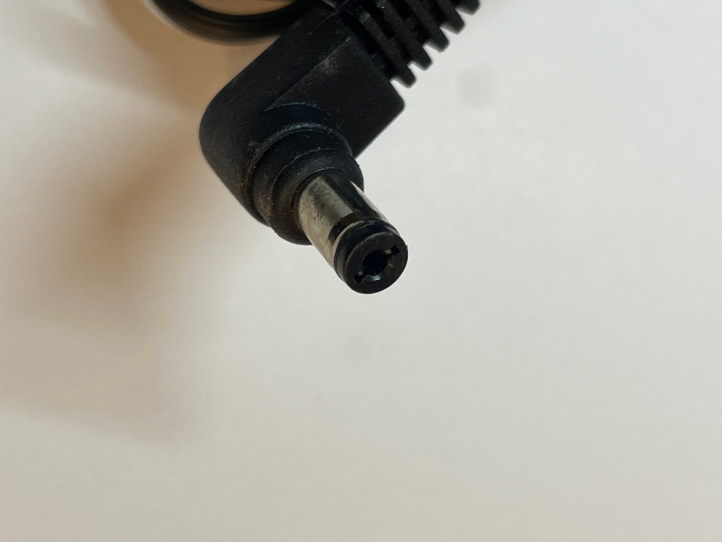 Replacement for 5V 3A AC-DC Adaptor for KINGS KSS15-050-3000 5VDC 3000mA