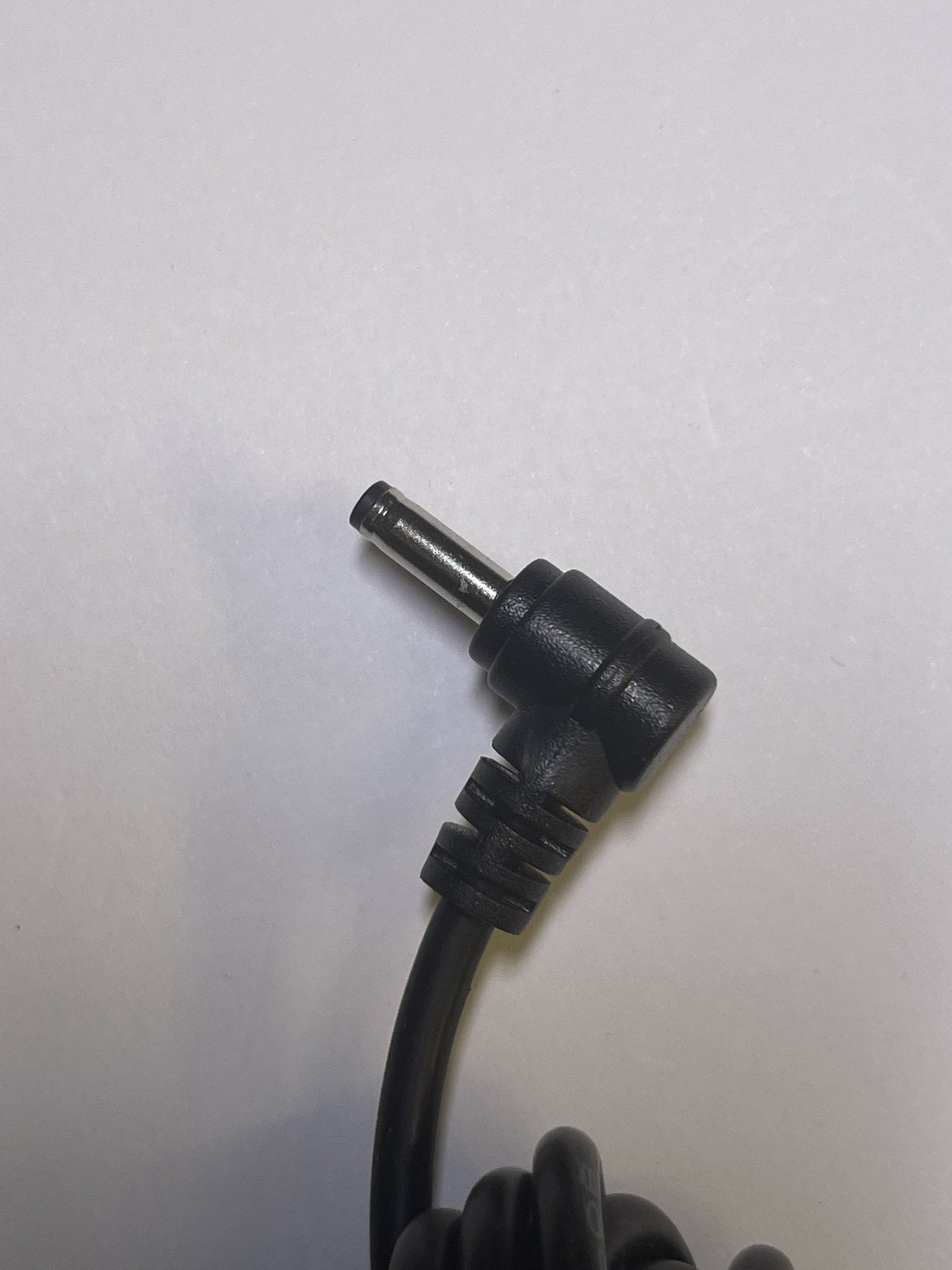 UK 6V 2A 3.5mmx1.3mm 3.5x1.3 AC-DC Switching Adapter 90 Degree Corner