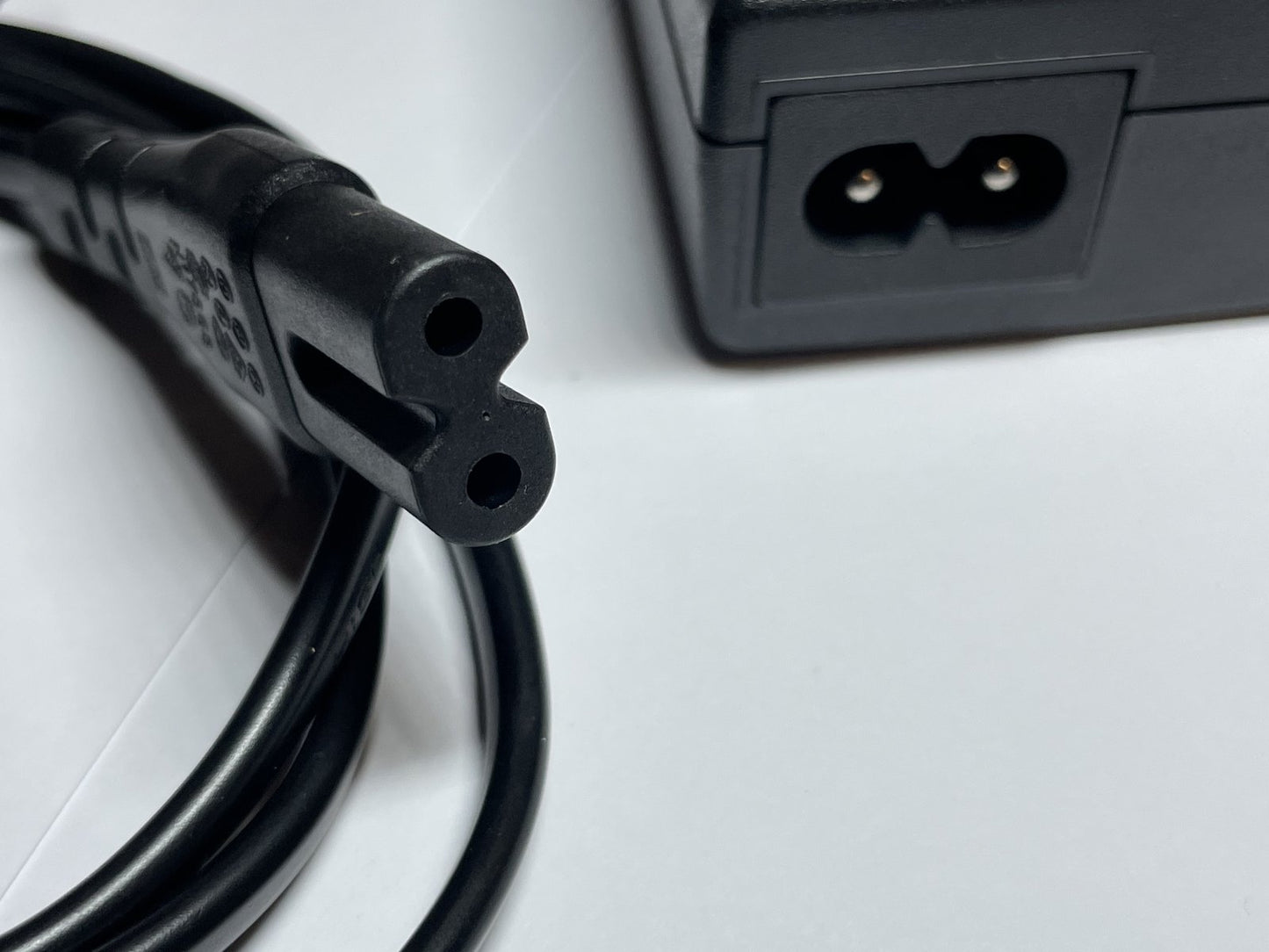 DELTA ELECTRONICS INC NETZTEIL AC ADAPTER EADP-40JB A 12V 3.34A POWER SUPPLY