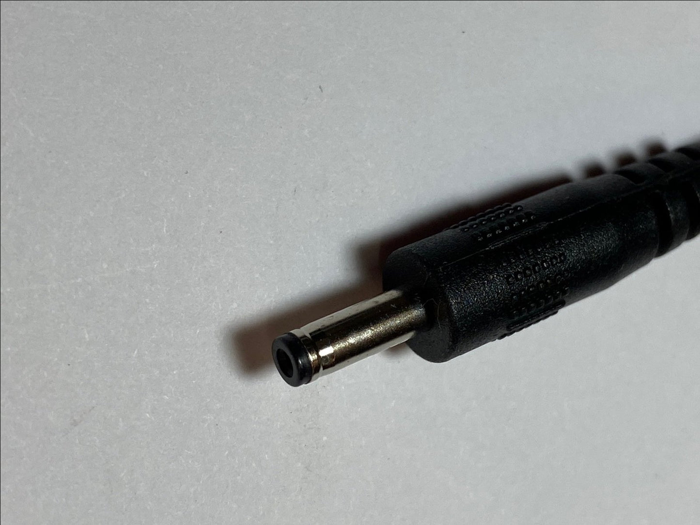 EU 2 Pin 7.5V AC-DC Adaptor Power Supply for ZOOM 9002 ADVANCED GUITAR EFFECTS