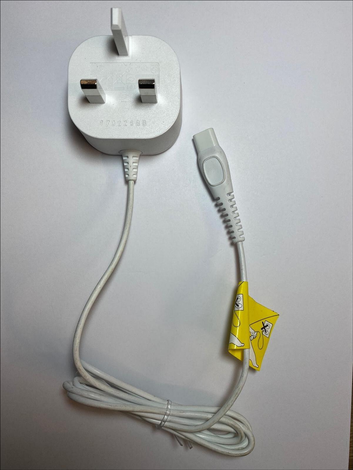 White Philips Power Plug UK Type HQ8505/D AC/DC Adapter 15V 5.4W
