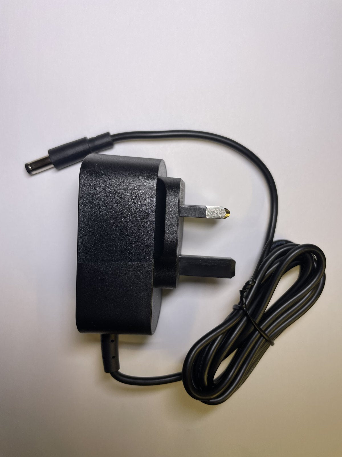 Replacement for 21V 1A Li-ion Charger Model HGFS210100 Adaptor UK Plug