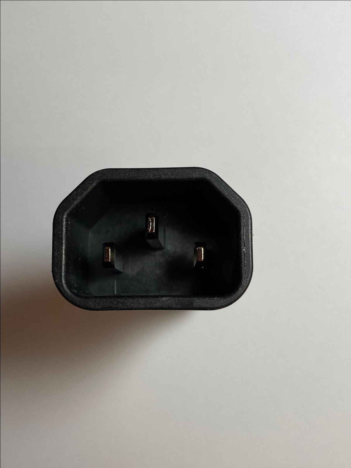 C7 TO C14 BLACK Convertor Connector for AC Adaptor Power Supply Fig 8 to Kettle
