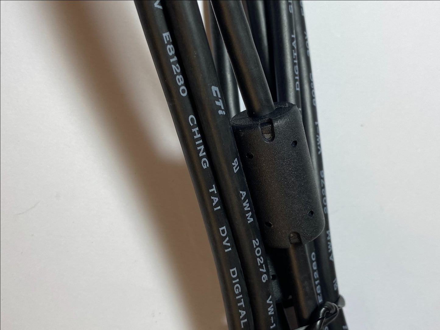 New Dell 6 FT 6715009017P01 M-m DVI-D Monitor Cable Lead