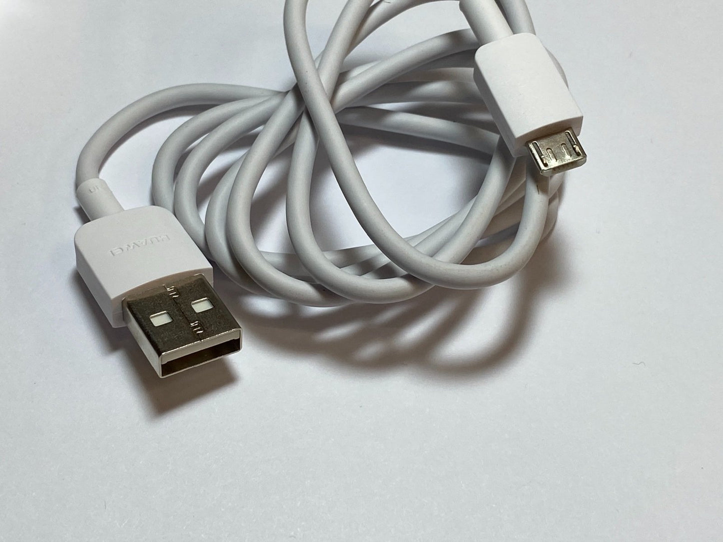 Genuine 5V 1A White Huawei Switching Power Adaptor HW-050100B01 Charger + Cable