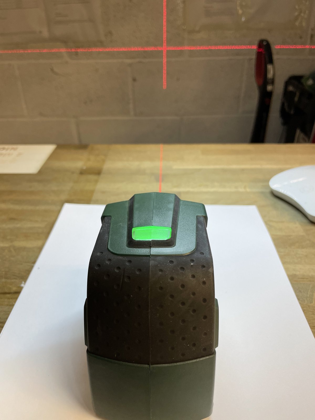 Ex Display Bosch PCL 10 Cross Line Laser Level Self Levelling Device
