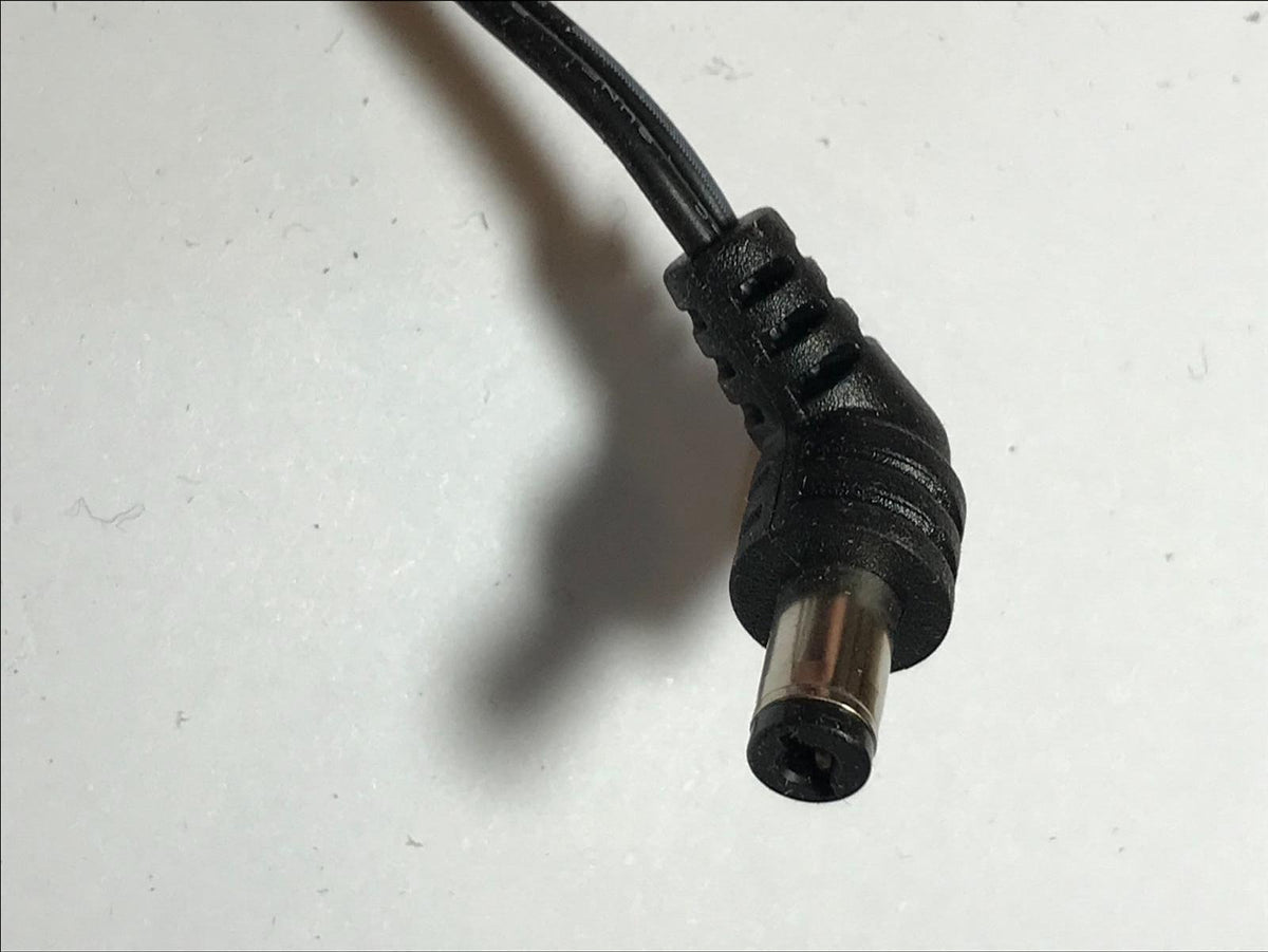 ALIMENTATORE PER FRESA MODELLO 601 - 24V 2.0A ALIMENTATORE PER FRESA MODELLO 601 - 24V 2.0A