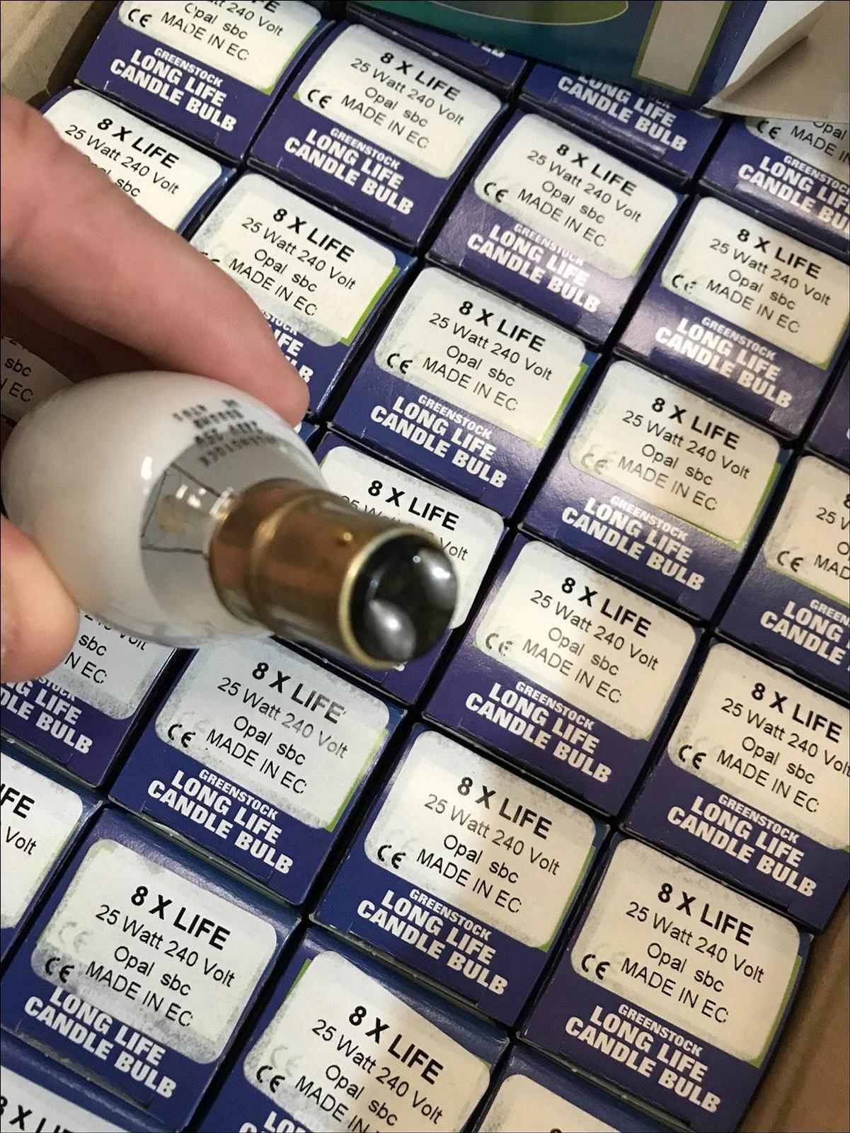 BULK JOBLOT 50 X 240V 25W Opal Candle Light Bulbs SBC Bayonet Screw Fitting