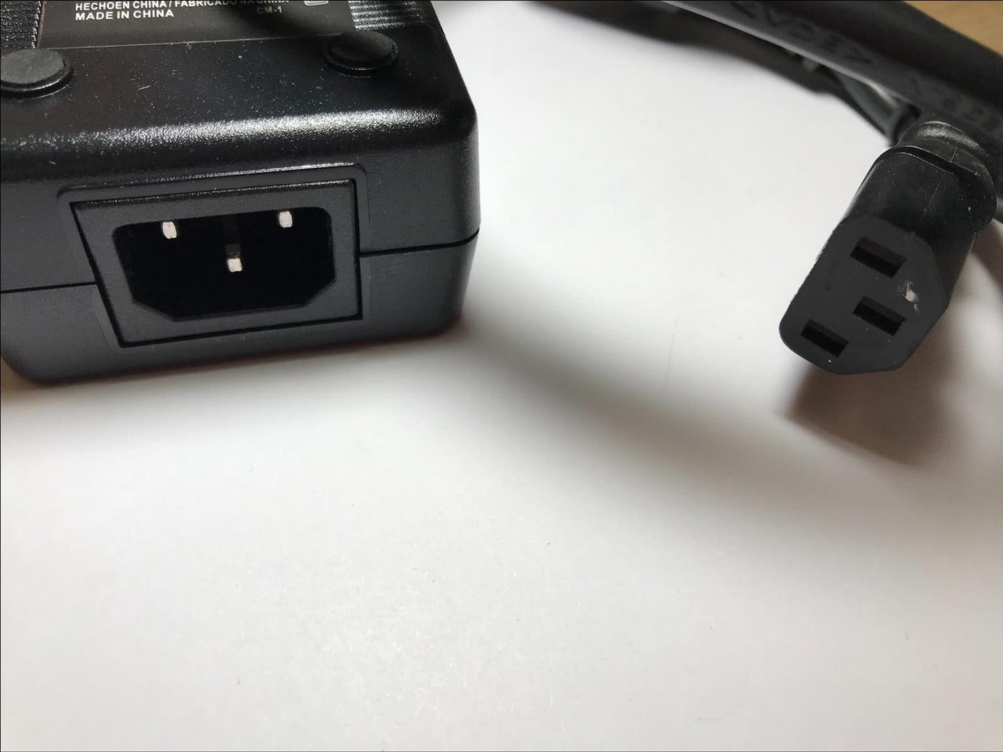 UK Replacement for 24V 5A AC Power Adapter STD-24050 for Wacom Cintiq 27QHD