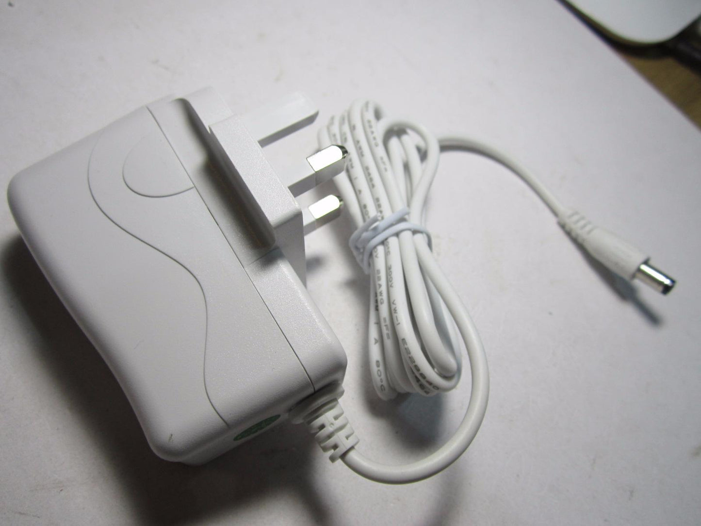 12V 1A 1000mA AC-DC Switching Adaptor Power Supply WHITE 5.5mm x 2.1mm 5.5x2.1