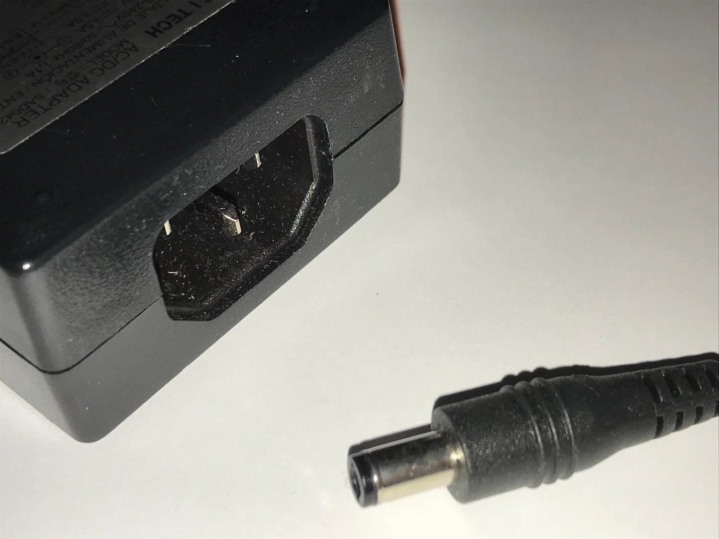 New Genuine SI TECH AC/DC ADAPTER Model SAD04212-UV 12.0V 12V 3.5A POWER SUPPLY