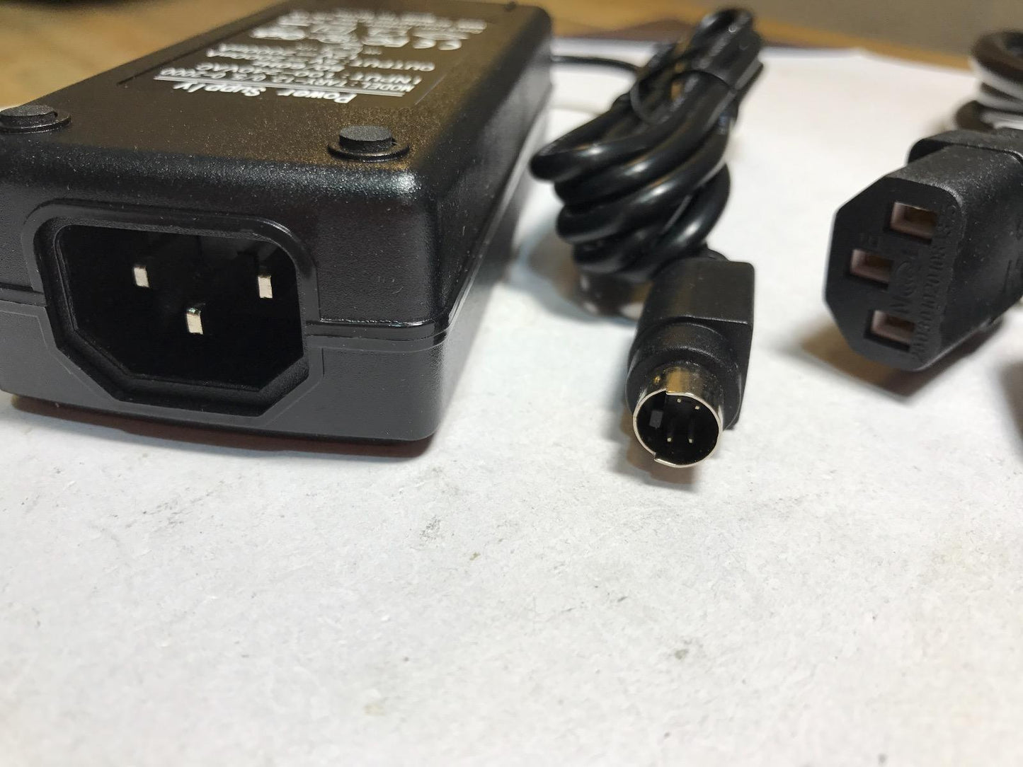 Replacement for 4 THIN Pin 12V 5V 2000mA SPP34-12.0/5.0-2000 Power Supply