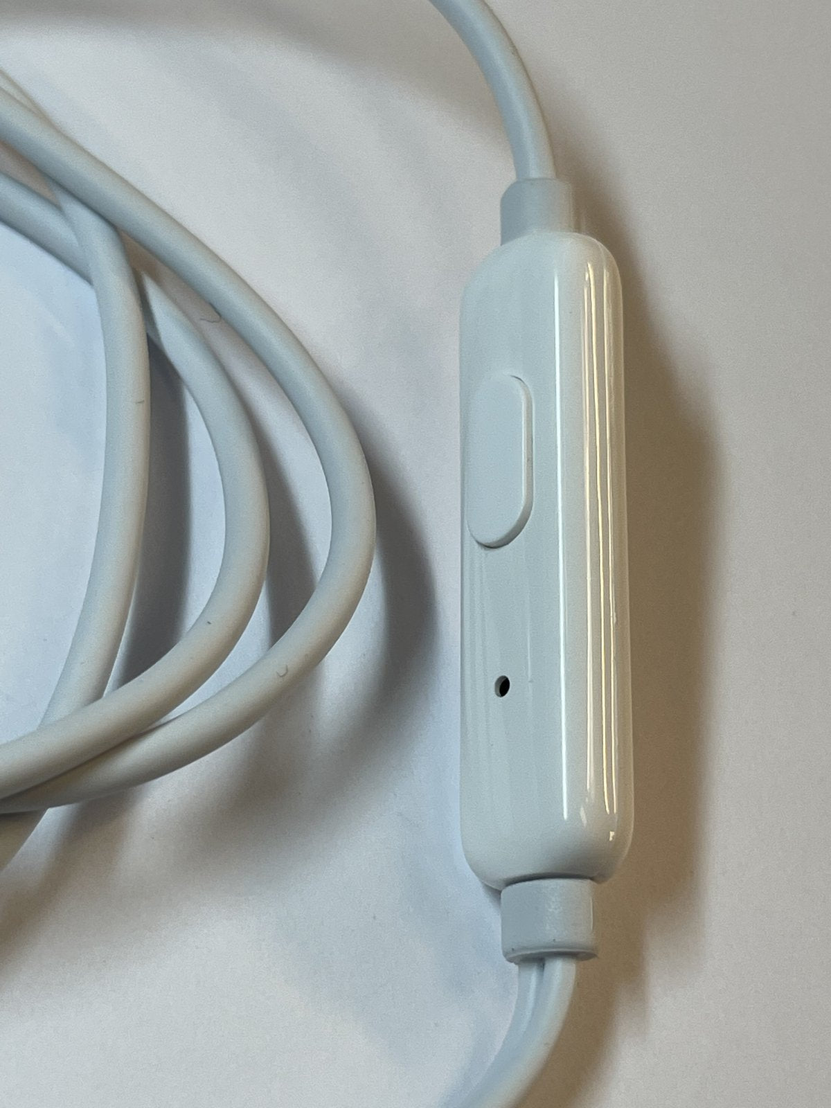 White In-Ear Headphone Earphones Headset Handsfree for Oppo A16S MH156