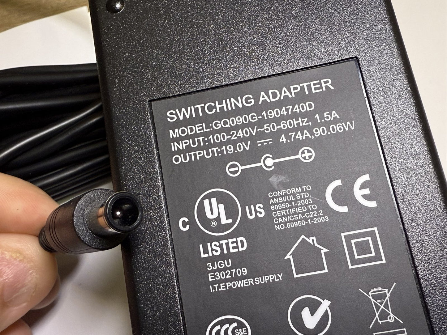 Replacement 19V AC-DC Adaptor Power Supply 6M Long for 19V Samsung Soundbars