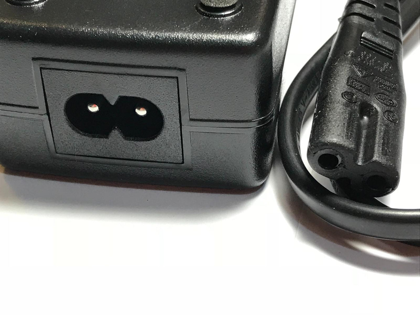 UK Plug 6V 5A 5000mA AC-DC Switching Adaptor Power Supply PSU 3.5mm x 1.3mm