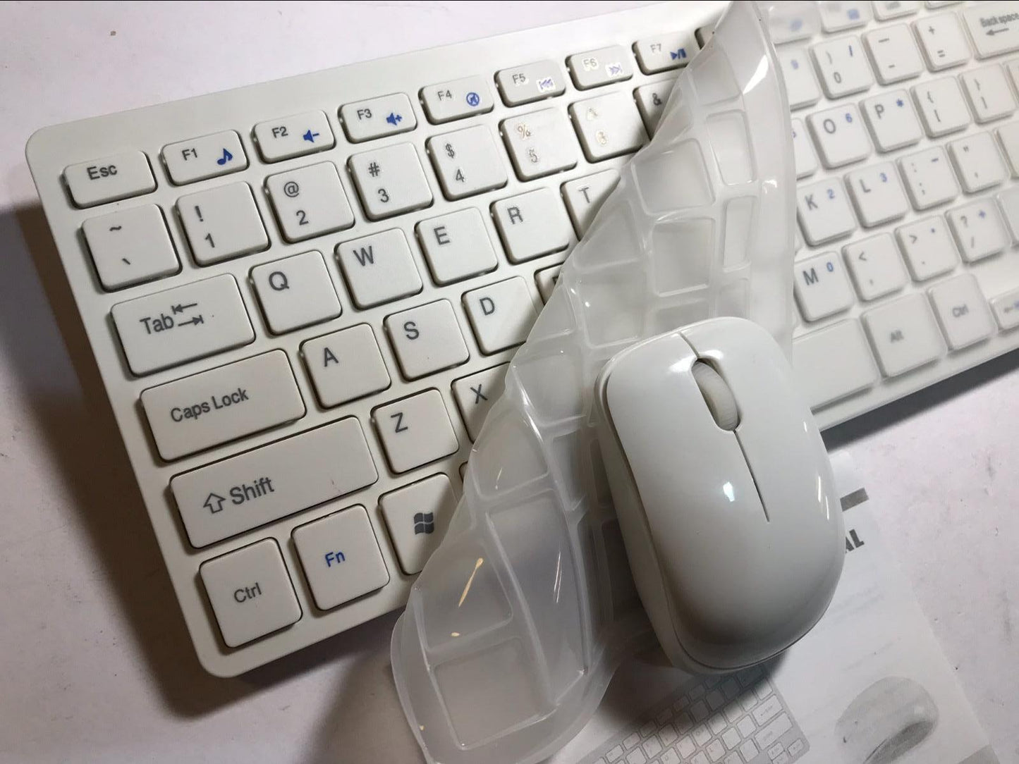 White Wireless Small Keyboard & Mouse for LG CINEMA 3D Smart Internet TV LM8600