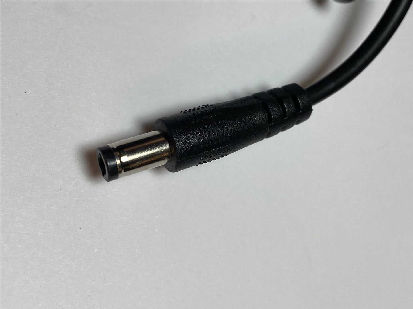 12V ROLAND FR-3SB FR-3SB_WH DIGITAL PIANO AC ADAPTOR POWER SUPPLY CHARGER PLUG