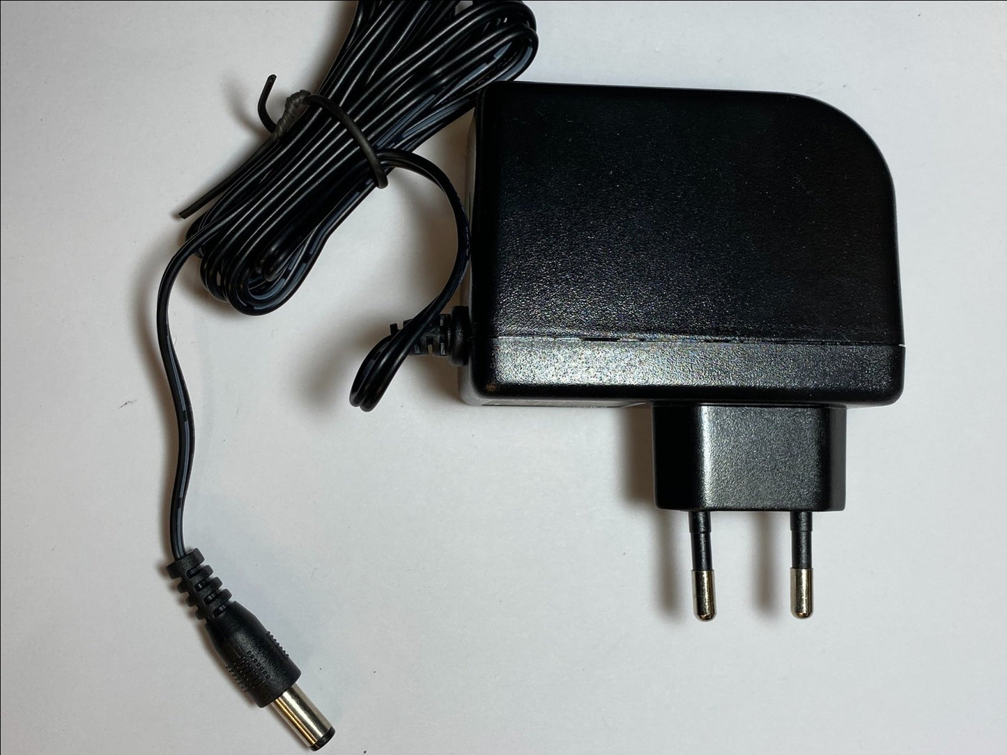 EU 12V 2000mA model SAW24-120-2000 AC-DC Adaptor 5.5mm x 2.5mm T5362YY