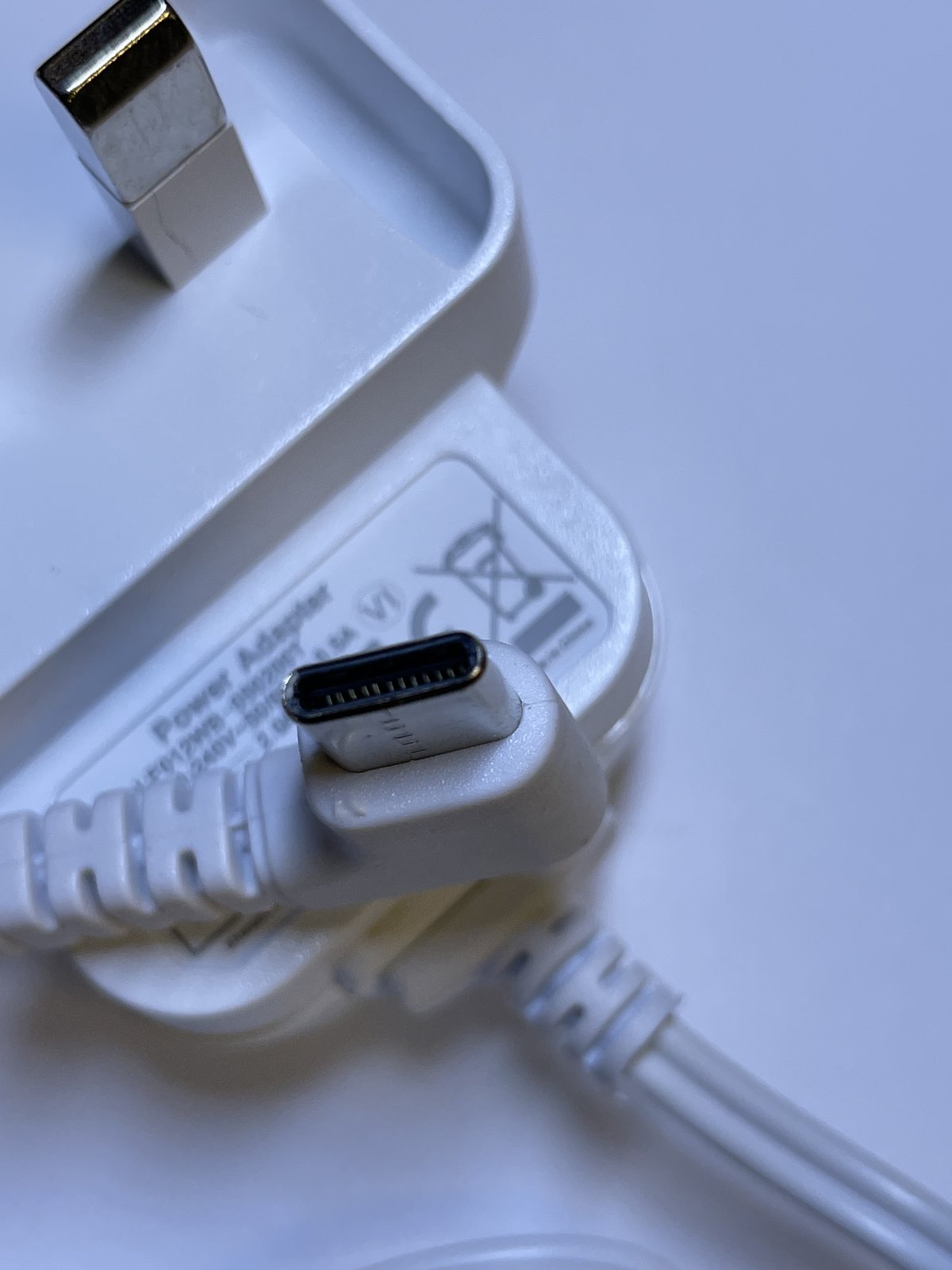 Replacement 5V Adaptor for Bush Abbey DAB+ Clock Radio
