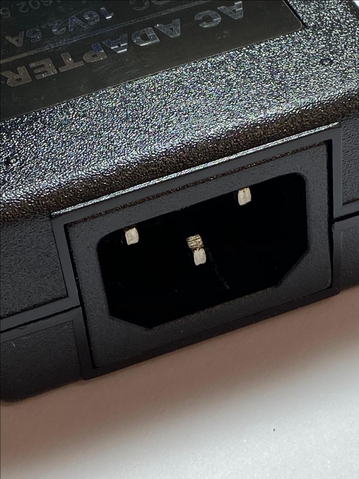 16V 2.5A AC/DC Adapter Power Supply 6.0mm x 4.3mm with centre pin 6x4.3