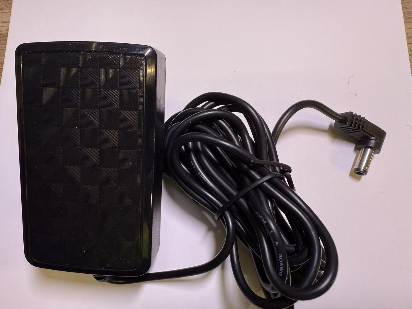 12V WESTERN DIGITAL WDH1Q10000N WDH2NC20000E HARD DRIVE AC-DC Switching Adapter