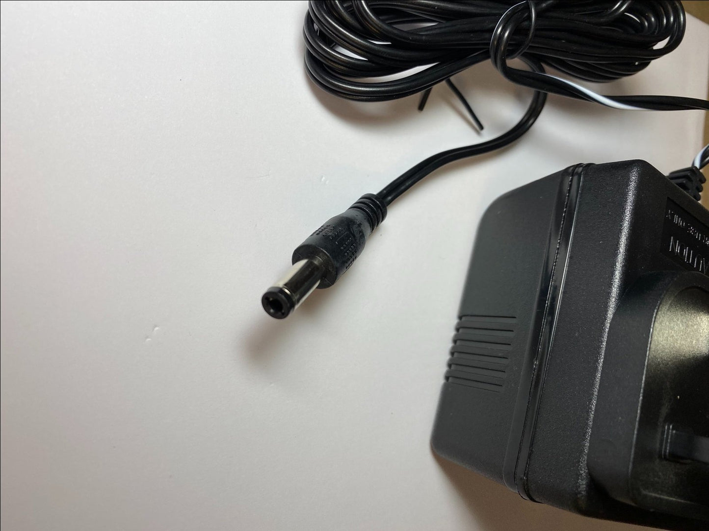 23V AC-DC 400mA 9.2VA Linear Transformer Unregulated Adaptor 5.5mm UK Plug