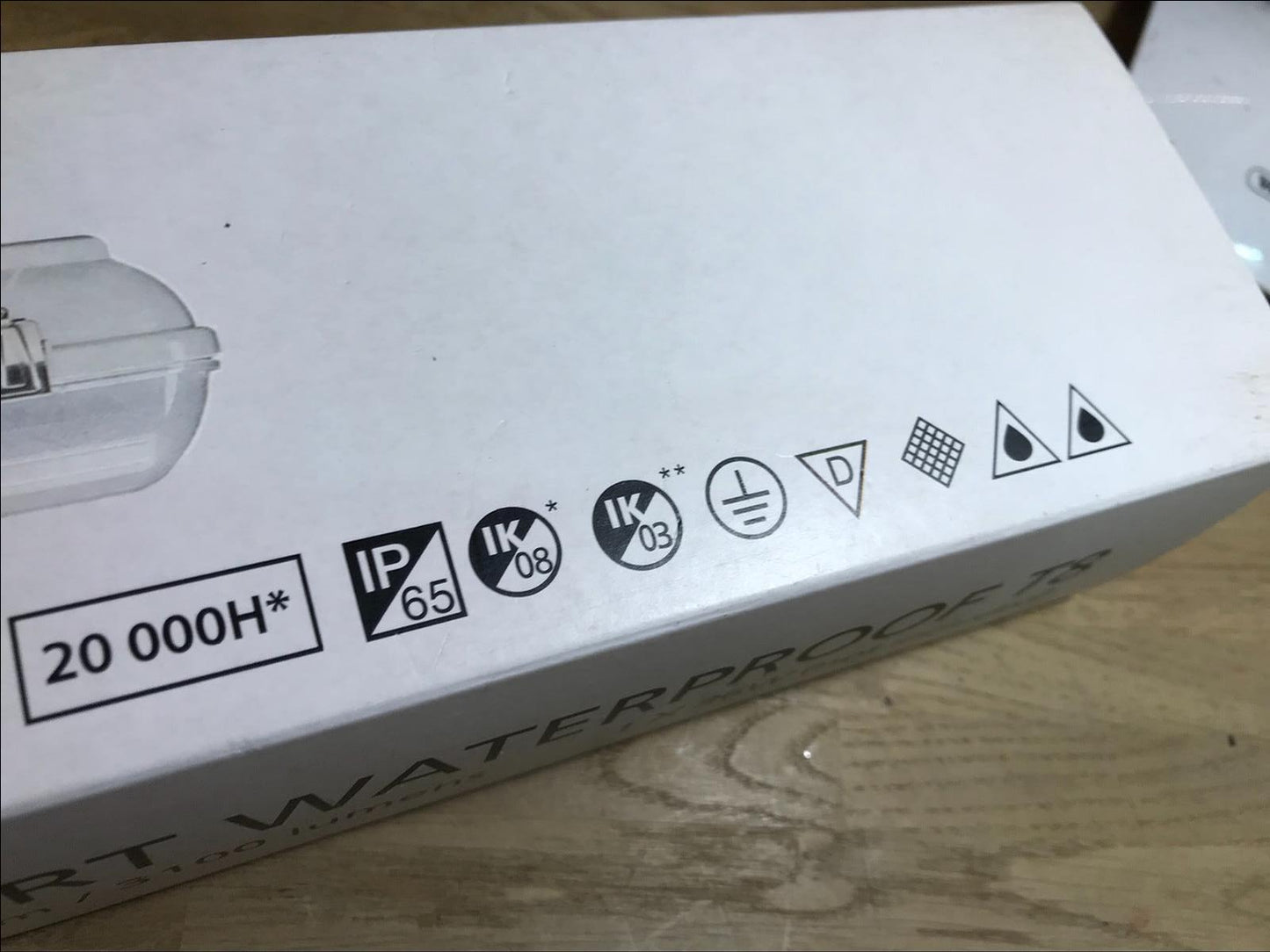 1265mm / 3100 lumens SYLVANIA START WATERPROOF T8 36W IP65 0045402 PC 136 EB