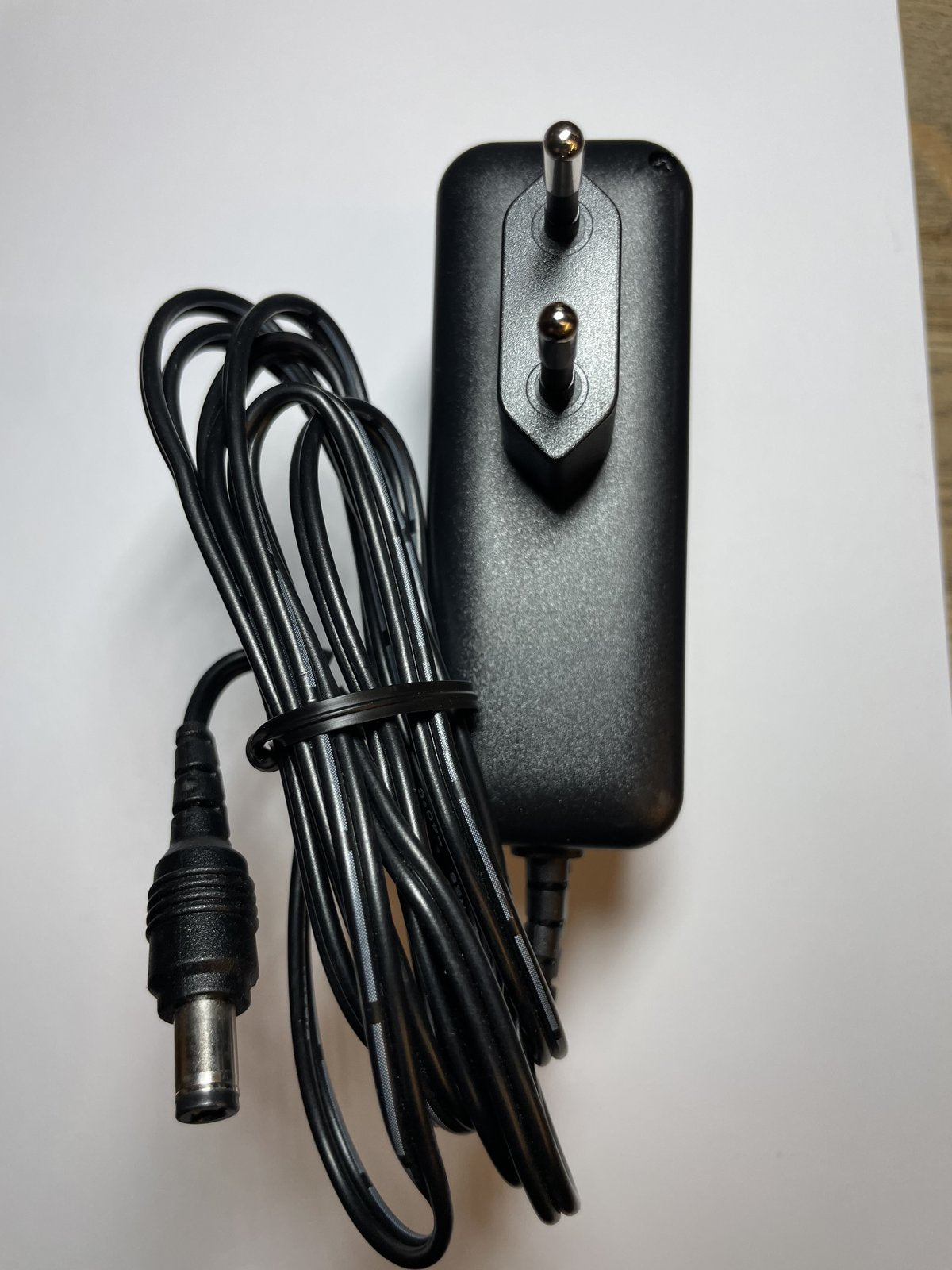 EU PLUG TECHNICOLOR 6219680A WAG025 ADTG 12V 3.2A AC ADAPTOR POWER SUPPLY
