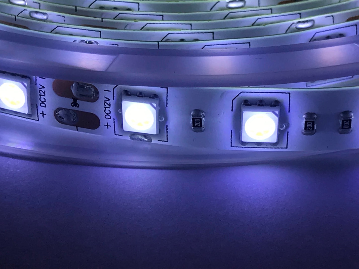 5M Cool White 5050 60P/M 12V 5.5MM X 2.1MM CONNECTOR LED STRIP SELF ADHESIVE