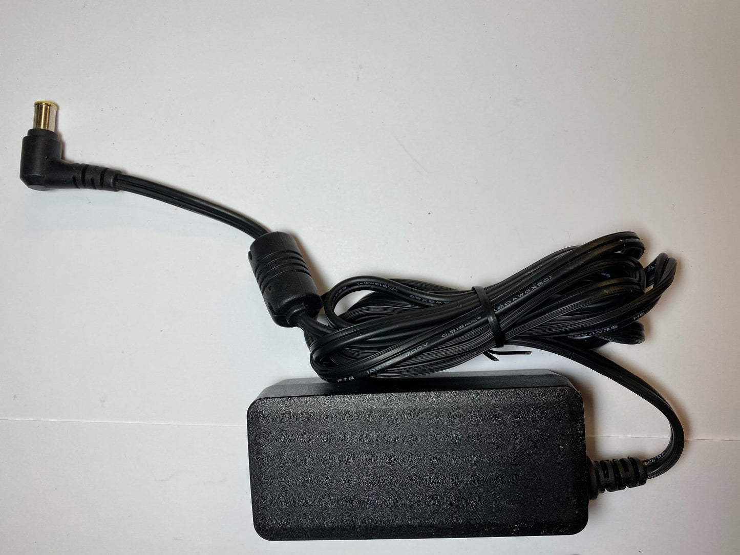 15V 2.66A Yamaha ITE Power Supply AC Adaptor 6.0mm x 4.3mm with centre pin