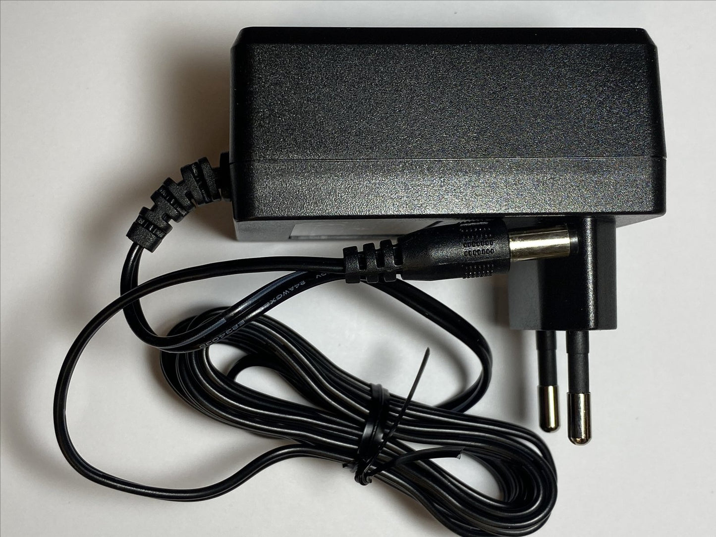 EU 25.0V 25V 0.8A 800mA Battery Charger model YLS0241A-E250080 25.0V 800mA